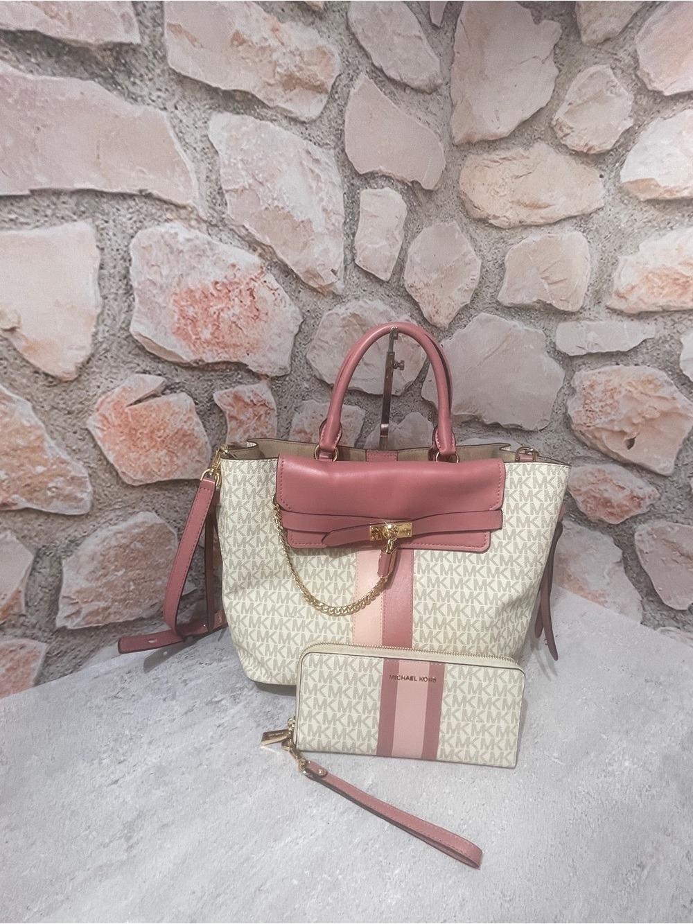 Michael Kors Rose Pink Center Stripe Legacy Hamilton Satchel & Matching Wallet - Picture 2 of 14
